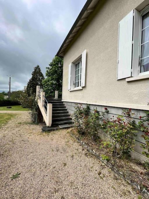 Gite De La Petite Fourmy Saint-Sulpice-les-Feuilles Exterior foto